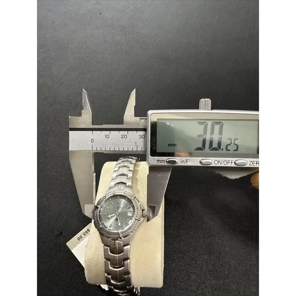 NOS Fossil Women's AM3681-SALES TAGS On New Battery Excellent Condition!! (B14)